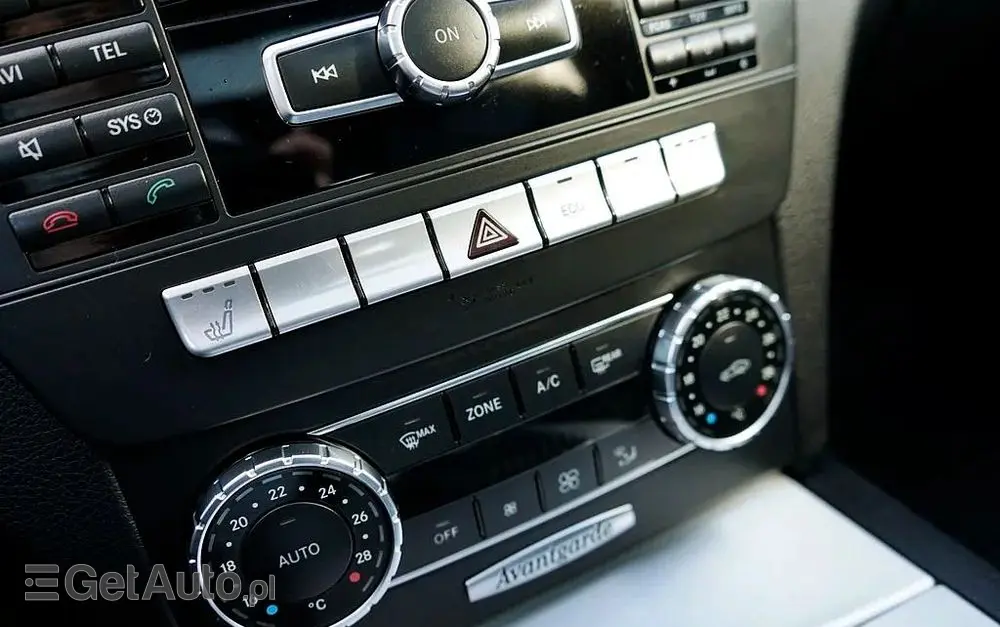 MERCEDES-BENZ Klasa C 200 CDI BlueEff Avantgarde