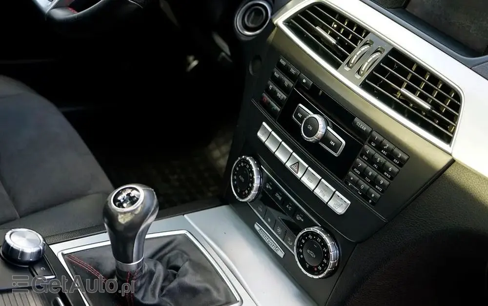 MERCEDES-BENZ Klasa C 200 CDI BlueEff Avantgarde