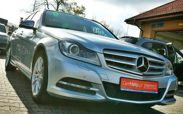 MERCEDES-BENZ Klasa C 200 CDI BlueEff Avantgarde