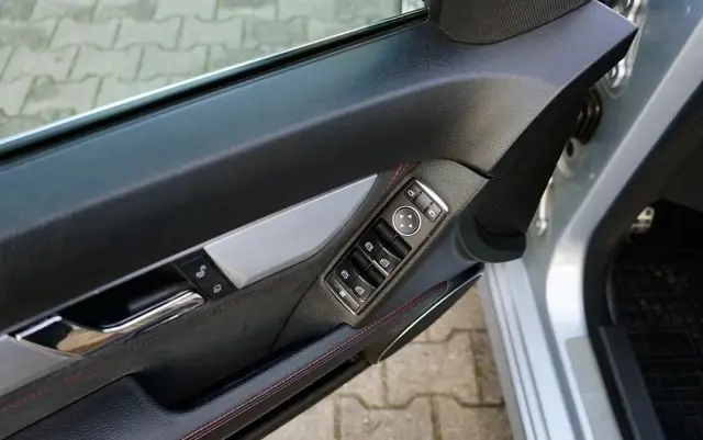 MERCEDES-BENZ Klasa C 200 CDI BlueEff Avantgarde