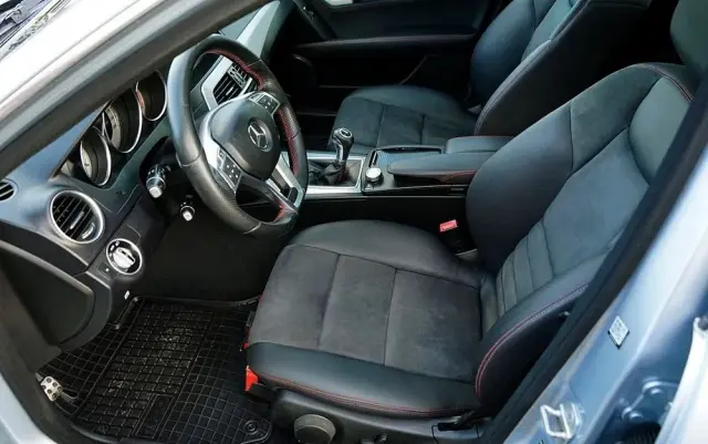 MERCEDES-BENZ Klasa C 200 CDI BlueEff Avantgarde