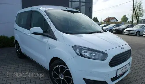 FORD Tourneo Courier 