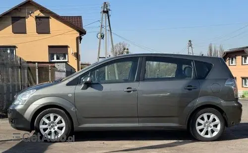 TOYOTA Corolla Verso 