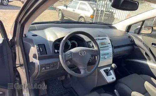 TOYOTA Corolla Verso 