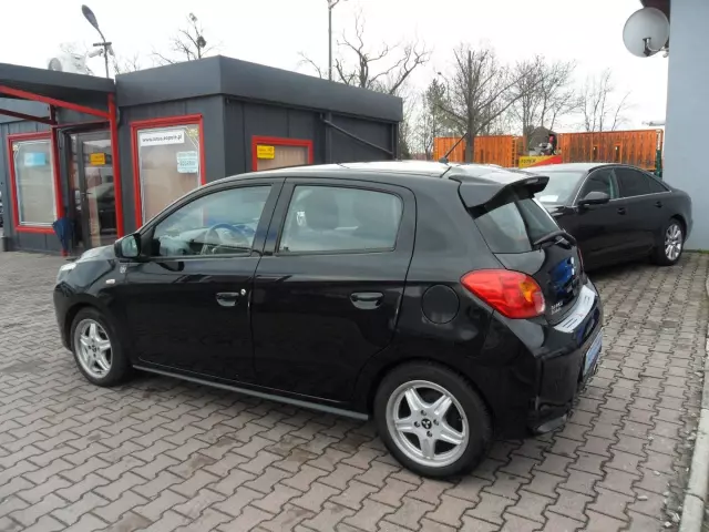 MITSUBISHI Space Star 