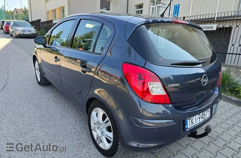 OPEL Corsa 