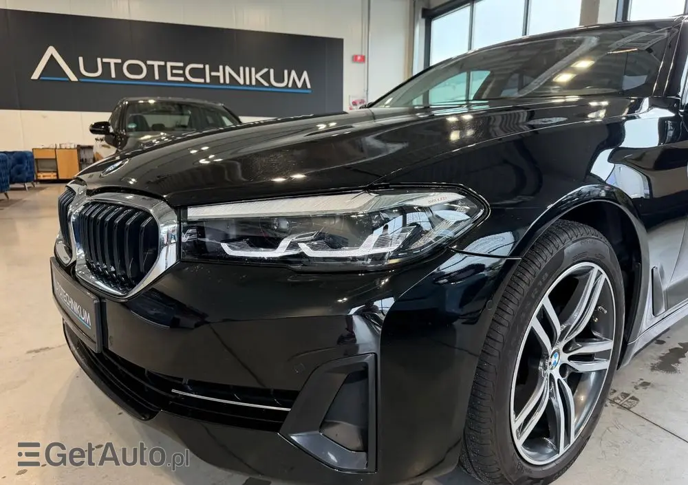 BMW Seria 5 520d xDrive Business Edition