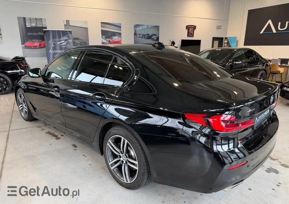 BMW Seria 5 520d xDrive Business Edition