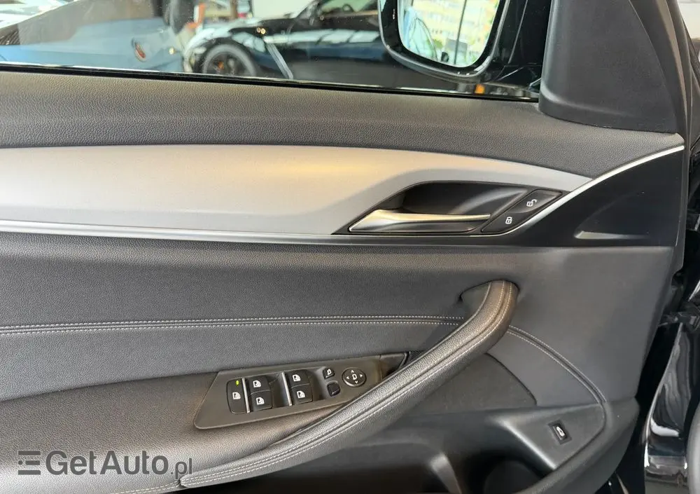 BMW Seria 5 520d xDrive Business Edition