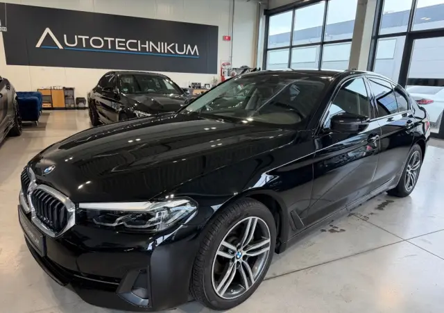 BMW Seria 5 520d xDrive Business Edition