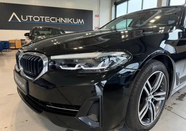 BMW Seria 5 520d xDrive Business Edition