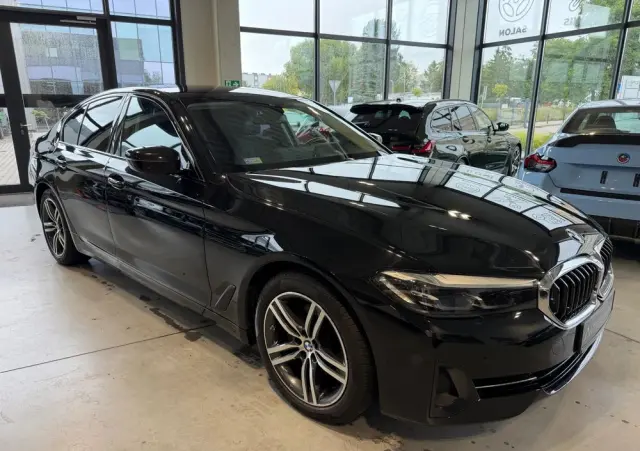 BMW Seria 5 520d xDrive Business Edition