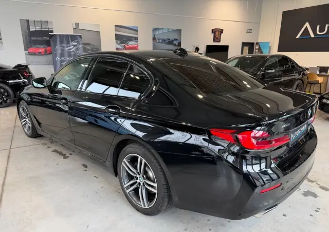 BMW Seria 5 520d xDrive Business Edition