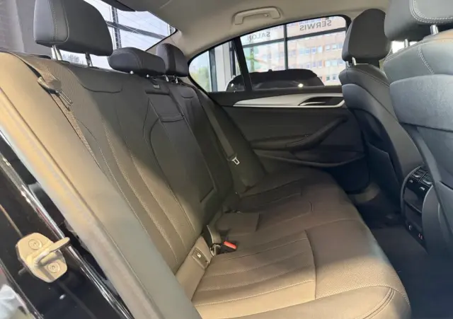 BMW Seria 5 520d xDrive Business Edition