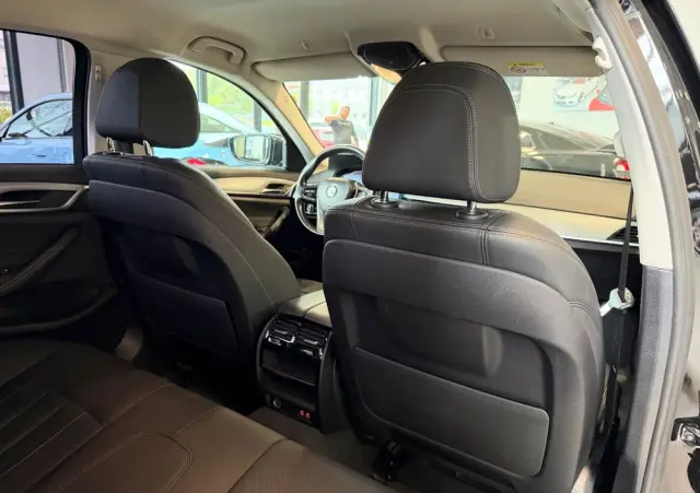 BMW Seria 5 520d xDrive Business Edition