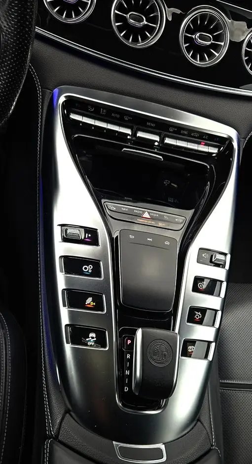 MERCEDES-BENZ AMG GT 43