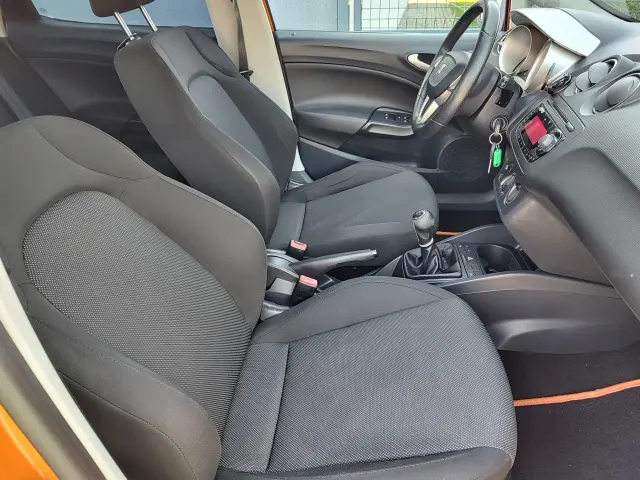 SEAT Ibiza Entry