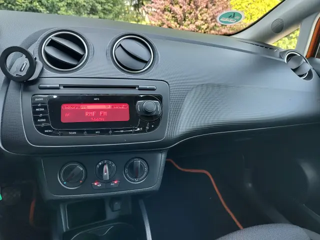 SEAT Ibiza Entry