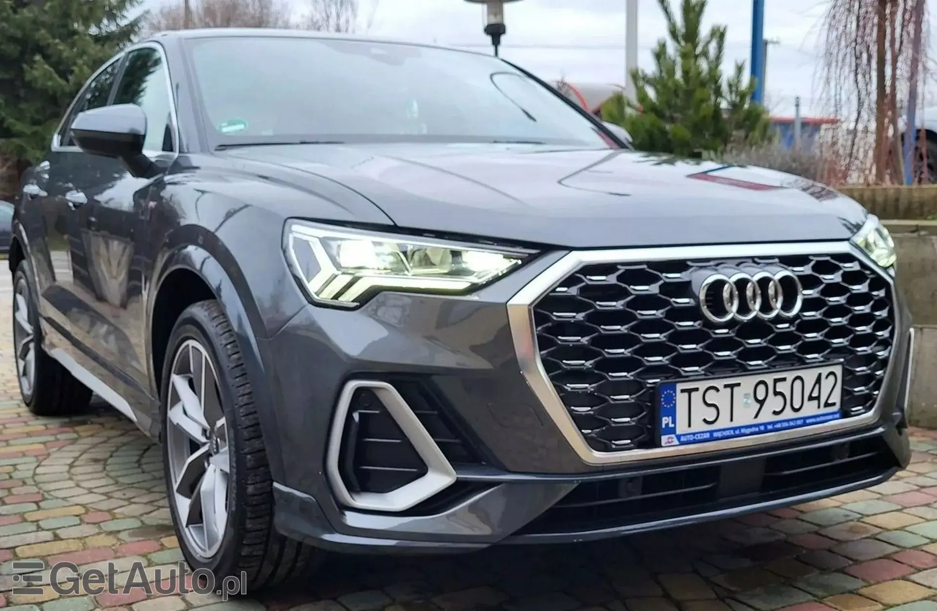 AUDI Q3 