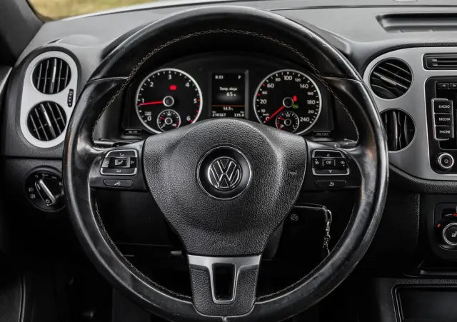 VOLKSWAGEN Tiguan 2.0 TDI DPF 4Motion BlueMotion Technology DSG Cup Track & Style