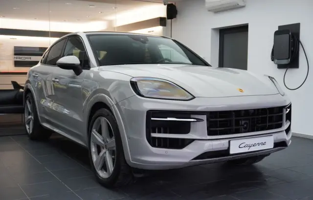 PORSCHE Cayenne Coupe S