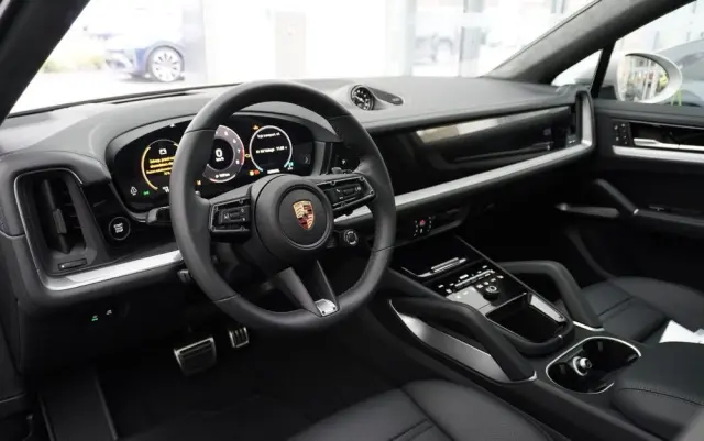 PORSCHE Cayenne Coupe S