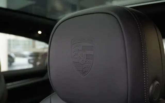 PORSCHE Cayenne Coupe S