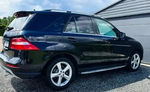 MERCEDES-BENZ ML 