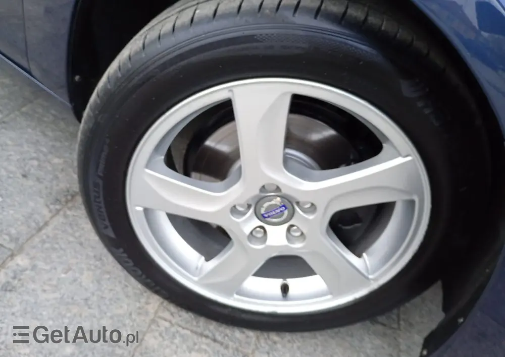VOLVO V60 T4 Edition
