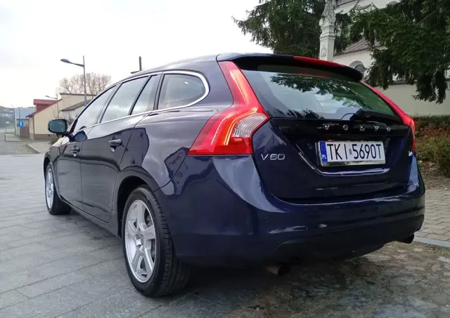 VOLVO V60 T4 Edition