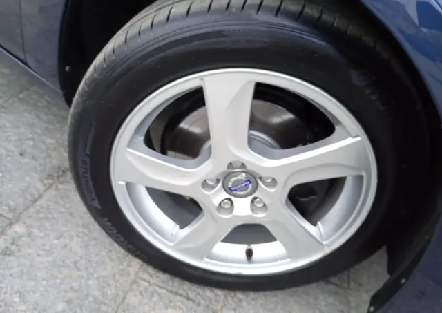 VOLVO V60 T4 Edition