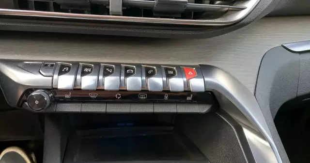 PEUGEOT 3008 2.0 BlueHDi GT S&S EAT6