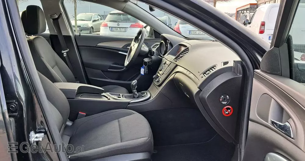 OPEL Insignia 1.6 Turbo Edition