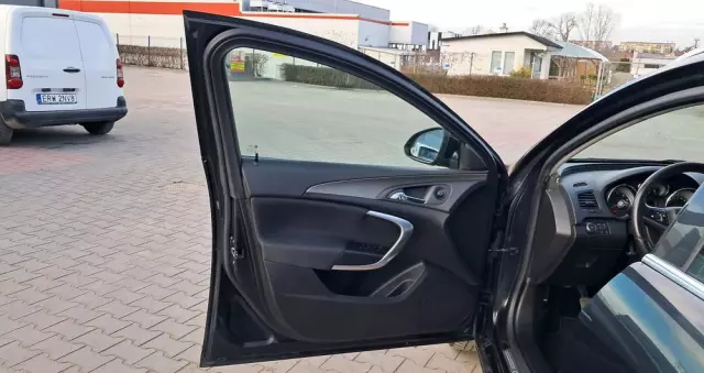 OPEL Insignia 1.6 Turbo Edition