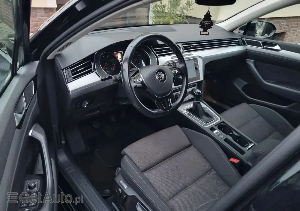 VOLKSWAGEN Passat Variant 1.5 TSI EVO Business