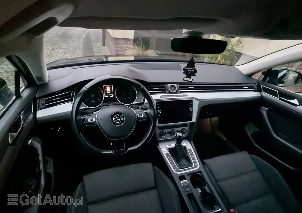 VOLKSWAGEN Passat Variant 1.5 TSI EVO Business