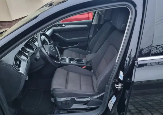 VOLKSWAGEN Passat Variant 1.5 TSI EVO Business