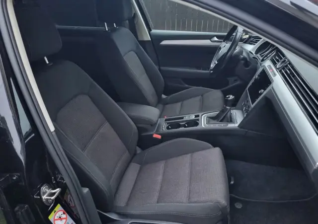 VOLKSWAGEN Passat Variant 1.5 TSI EVO Business