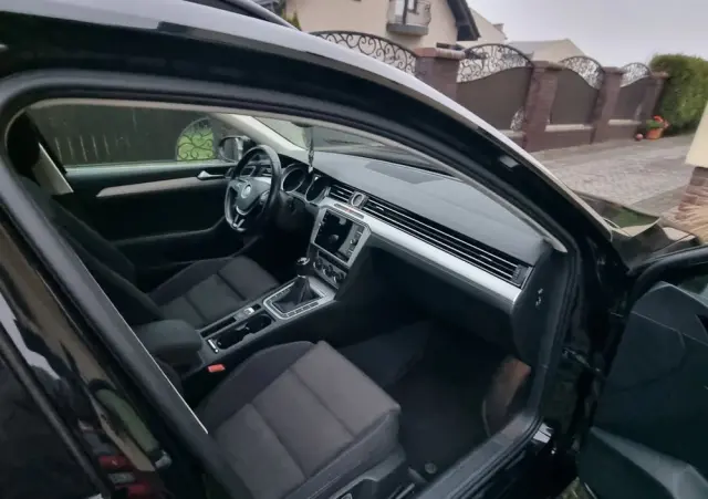 VOLKSWAGEN Passat Variant 1.5 TSI EVO Business