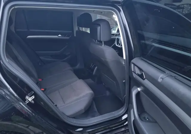 VOLKSWAGEN Passat Variant 1.5 TSI EVO Business