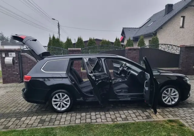 VOLKSWAGEN Passat Variant 1.5 TSI EVO Business
