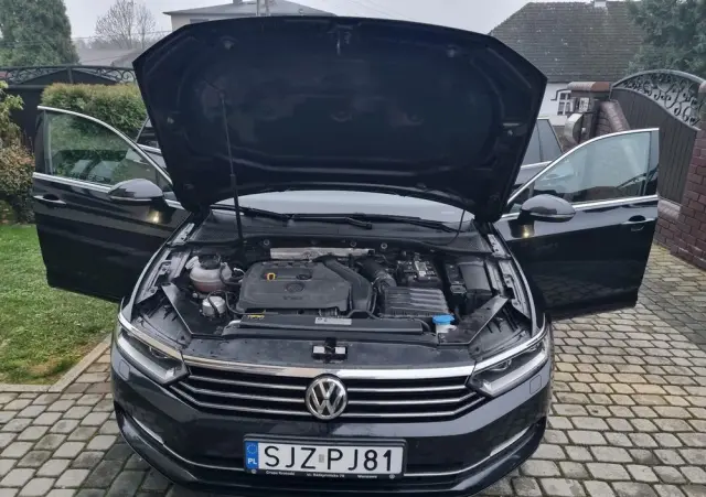 VOLKSWAGEN Passat Variant 1.5 TSI EVO Business