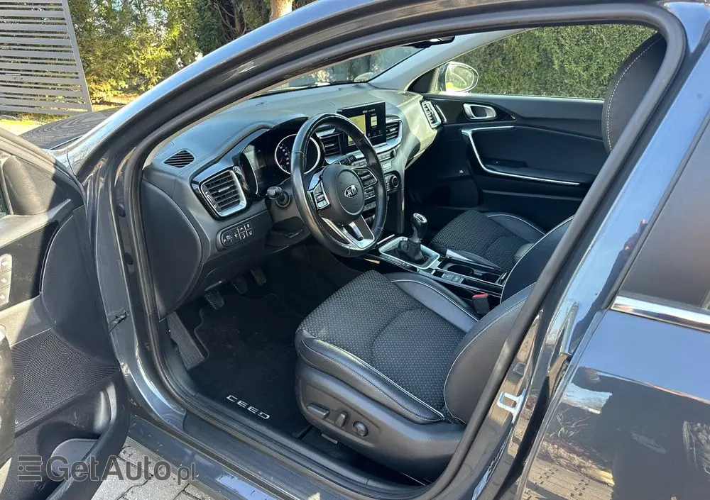 KIA Ceed 1.4 T-GDI OPF GT Line