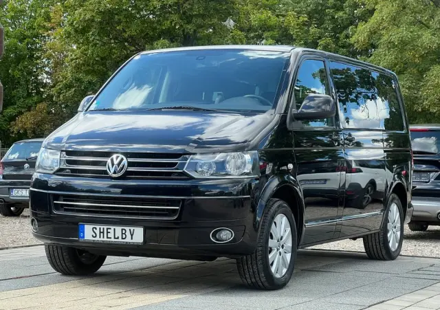VOLKSWAGEN Multivan 