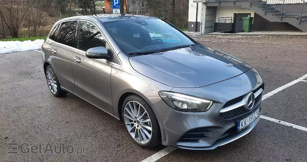 MERCEDES-BENZ Klasa B 200 d 4Matic 8G-DCT AMG Line