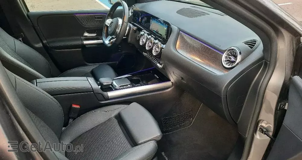 MERCEDES-BENZ Klasa B 200 d 4Matic 8G-DCT AMG Line
