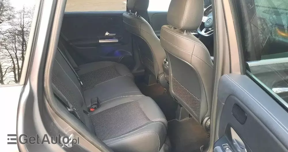 MERCEDES-BENZ Klasa B 200 d 4Matic 8G-DCT AMG Line