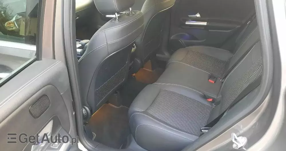 MERCEDES-BENZ Klasa B 200 d 4Matic 8G-DCT AMG Line