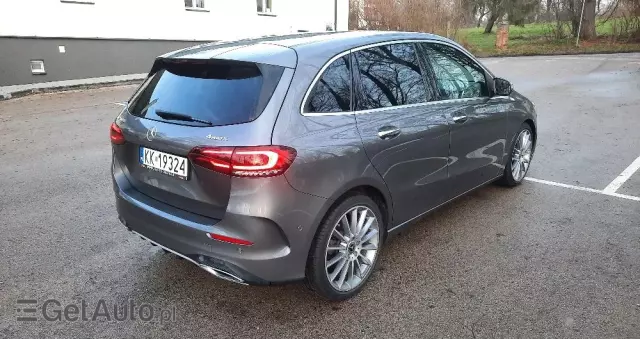 MERCEDES-BENZ Klasa B 200 d 4Matic 8G-DCT AMG Line