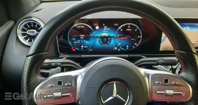 MERCEDES-BENZ Klasa B 200 d 4Matic 8G-DCT AMG Line